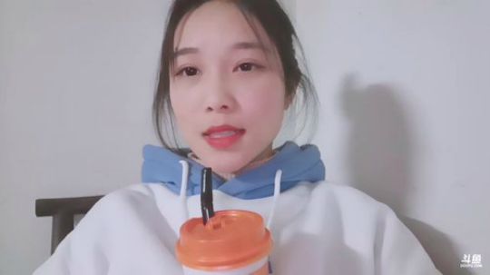 肖淑洁生命中的光和盐发布了一个斗鱼视频2020-01-31
