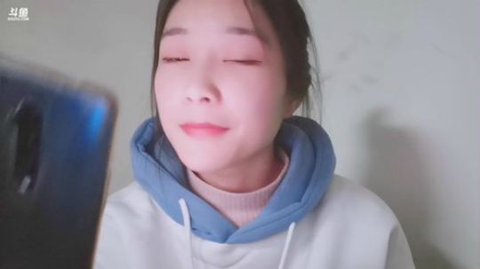 HHHISHHH发布了一个斗鱼视频2020-01-31