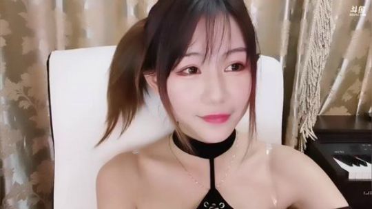 August丶21th发布了一个斗鱼视频2020-01-31