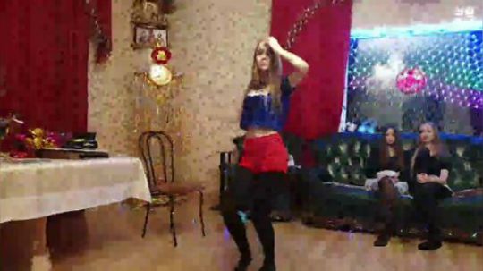 美女如云，眼花缭乱。 2020-02-01 00点场