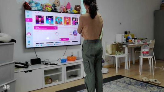 HHHISHHH发布了一个斗鱼视频2020-02-02