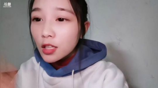 肖淑洁生命中的光和盐发布了一个斗鱼视频2020-02-02