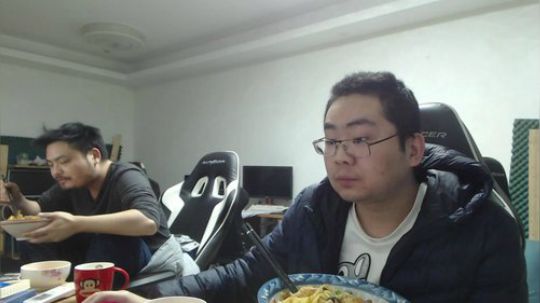 格莱美发布了一个斗鱼视频2020-02-02