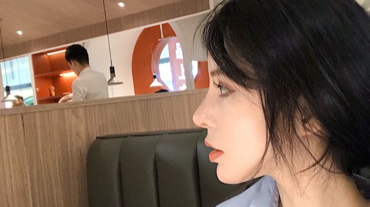 美女技术主播