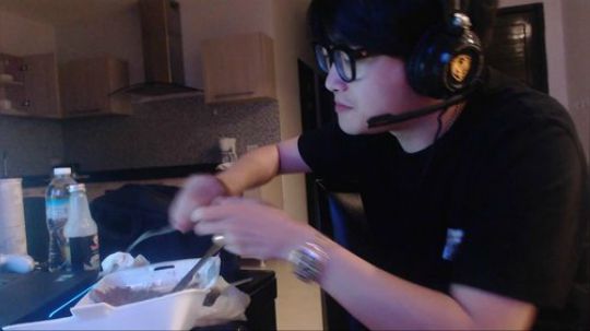 在普吉FIFA20 飞机=赞助开卡~ 2020-02-04 00点场