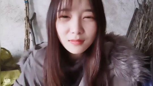 肖淑洁生命中的光和盐发布了一个斗鱼视频2020-02-05
