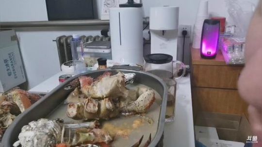 我本善良72发布了一个斗鱼视频2020-02-07