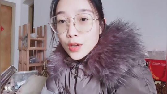 肖淑洁生命中的光和盐发布了一个斗鱼视频2020-02-07