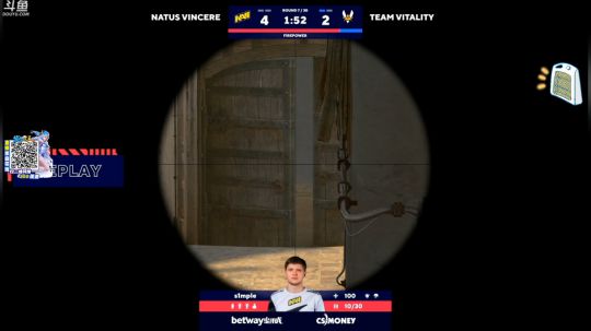 我在斗鱼看loveyou_qq直播CS:GO