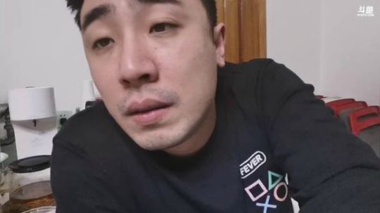 我在斗鱼看无尽无尽的无尽直播美食