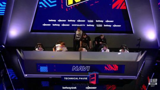 NAVI VS 小蜜蜂 BO3 2020-02-07 23点场
