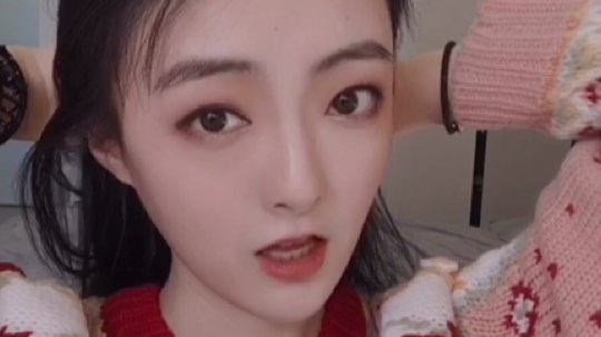 今天不直播呀呀，爱你们，但是你们爱子弹吗[鲨鱼爱你]