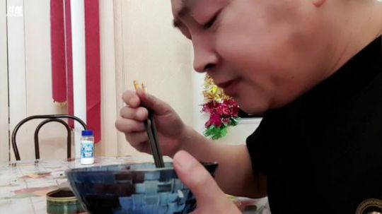 极品美女美食节目。 2020-02-10 03点场
