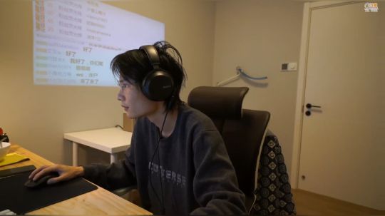 【超级小桀】看到车回头了吓到绝望！太阴险了