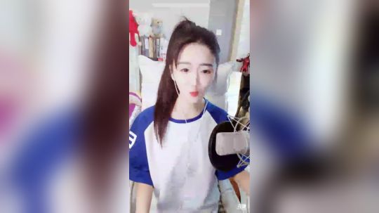 登月团丶离去发布了一个斗鱼视频2020-02-11