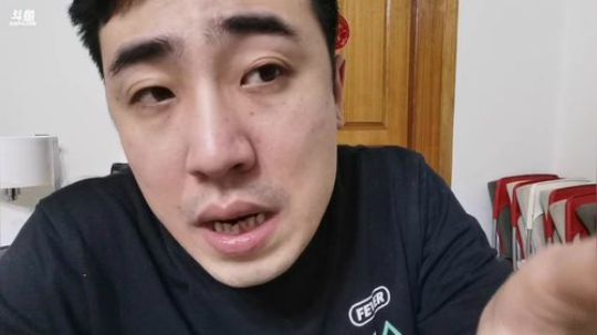 我在斗鱼看无尽无尽的无尽直播美食