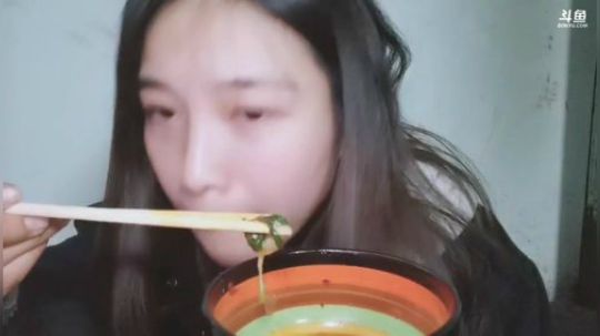 HHHISHHH发布了一个斗鱼视频2020-02-13