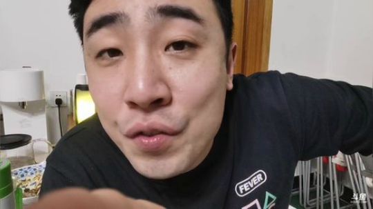 我在斗鱼看无尽无尽的无尽直播美食