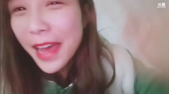 少女:每天家里蹲，等你来 2020-02-17 21点场