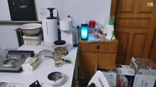 我在斗鱼看无尽无尽的无尽直播美食