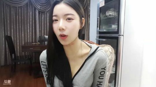 小姨子：情人节快乐 2020-02-21 21点场