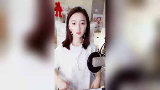 登月团丶离去发布了一个斗鱼视频2020-02-22