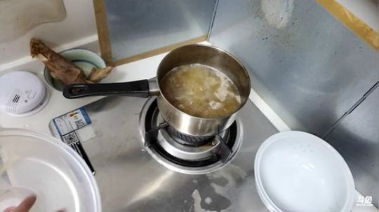 HHHISHHH发布了一个斗鱼视频2020-02-22