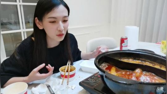 叶知秋:吃顿火锅吧 2020-02-21 18点场