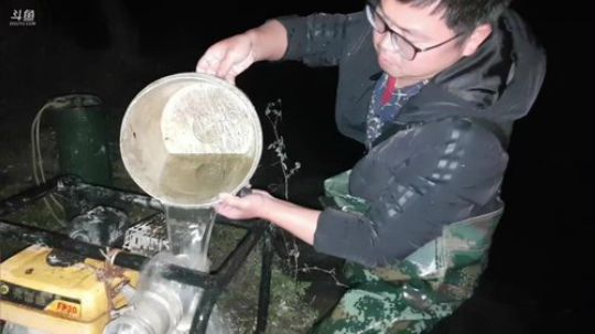 挖机干个黑坑怎么样？？ 2020-02-23 19点场