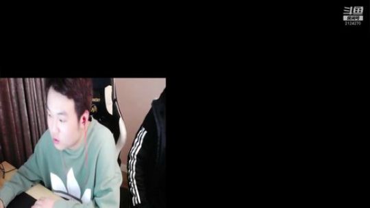 我在斗鱼看往事zr直播王者荣耀