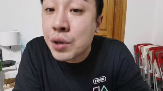 我在斗鱼看无尽无尽的无尽直播美食