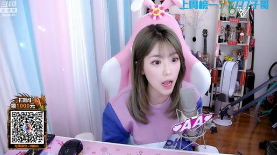 菜菜的瓜皮帽发布了一个斗鱼视频2020-02-24