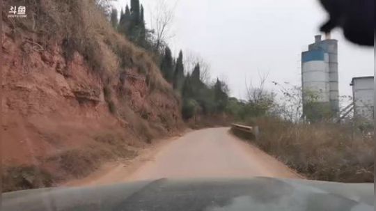 哆啦爱梦梦发布了一个斗鱼视频2020-02-25