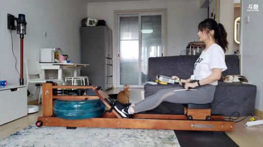 HHHISHHH发布了一个斗鱼视频2020-02-27