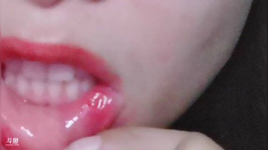 肖淑洁生命中的光和盐发布了一个斗鱼视频2020-02-28