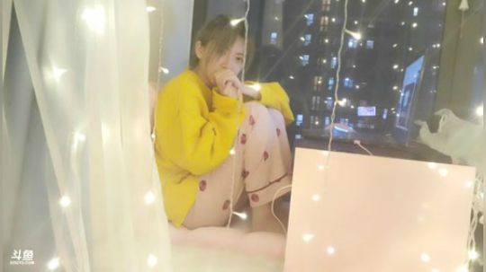 HHHISHHH发布了一个斗鱼视频2020-02-28