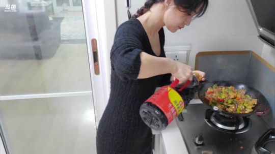 HHHISHHH发布了一个斗鱼视频2020-02-29