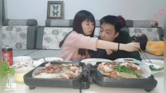 你在家馋疯了，，，来吃烧烤 2020-03-01 22点场