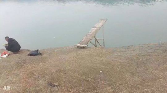 12点水库开播。 2020-03-03 13点场