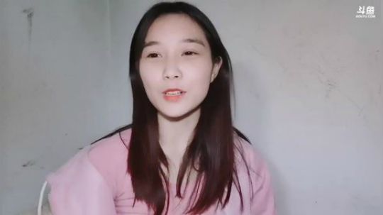 肖淑洁生命中的光和盐发布了一个斗鱼视频2020-03-03
