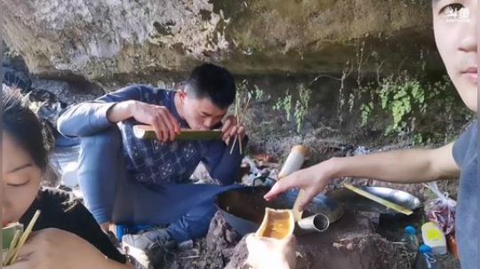 哆啦爱梦梦发布了一个斗鱼视频2020-03-06