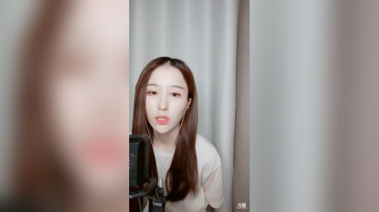 登月团丶离去发布了一个斗鱼视频2020-03-07