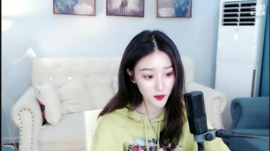 飞2般的感觉发布了一个斗鱼视频2020-03-11