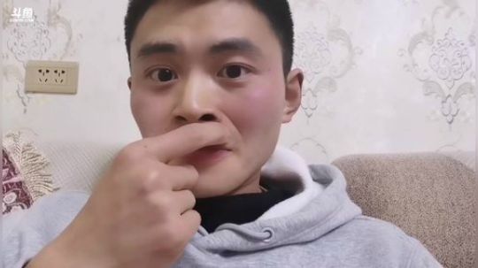 陪伴的一天  757122 2020-03-12 22点场
