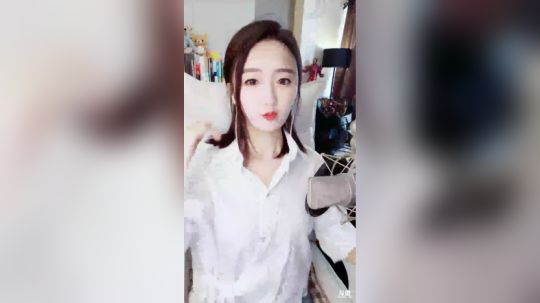 登月团丶离去发布了一个斗鱼视频2020-03-12