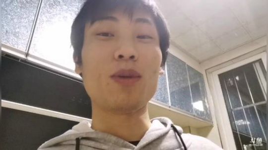 陪伴的一天  757122 2020-03-12 20点场