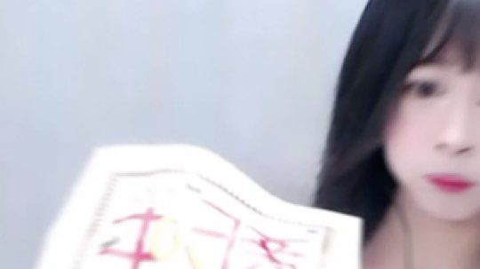 3.14日白色情人节✨

这漫长的一生你会遇见一个人 
你们