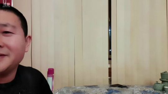 美女美食大PK。 2020-03-16 01点场
