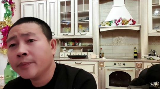 美女美食大PK。 2020-03-16 05点场