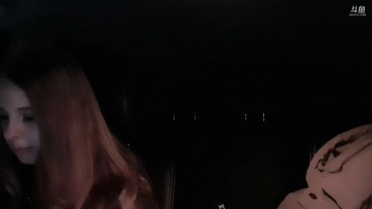 美女们手工才艺展示。 2020-03-22 00点场